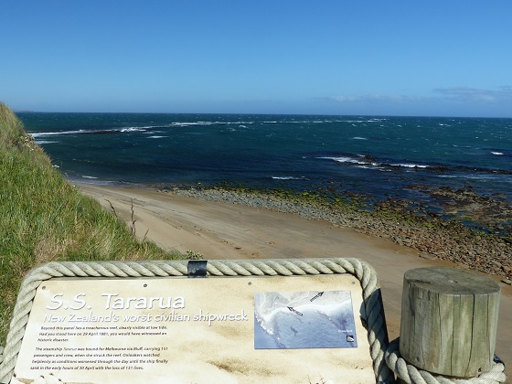 White line of waves mark the reef that was so fatal to SS Tararua Dec 2015